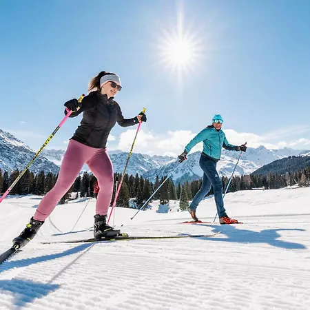 Rothornblick 25 By *