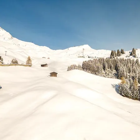 Rothornblick 25 By * أروسا